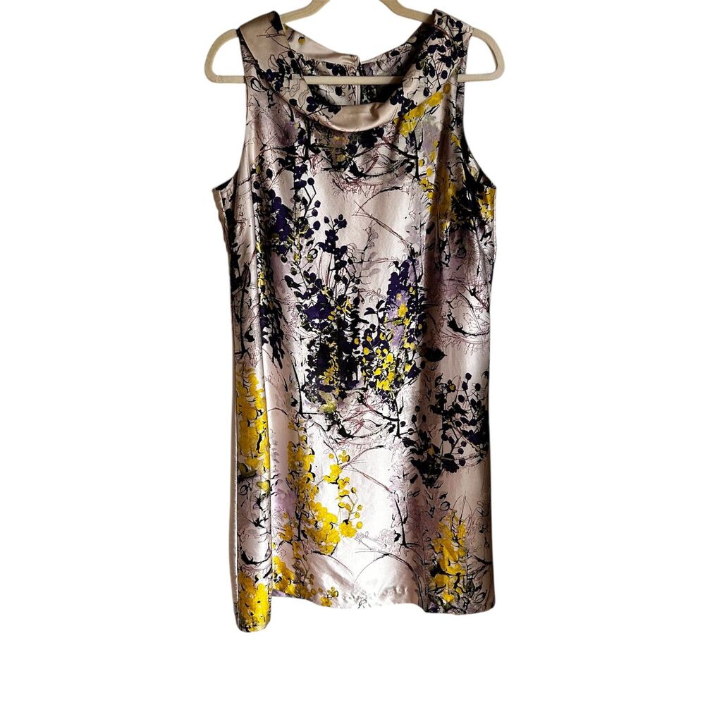 Taylor 100% Silk Floral Dress - Picture 13 of 13